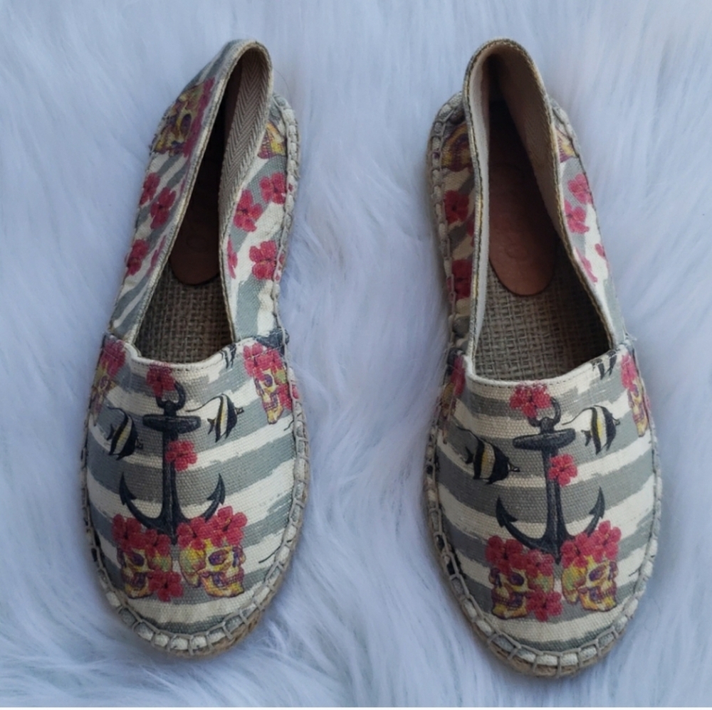 Cotto Floral Skull Head Espadrille Shoes Size 6